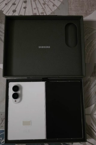 Samsung Galaxy Z Fold 8 Blanco