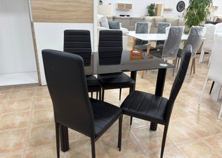 Conjunto Mesa Avatar Negra y 4 Sillas