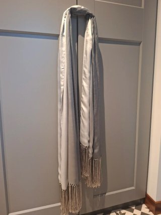 Bufanda Elegante Gris