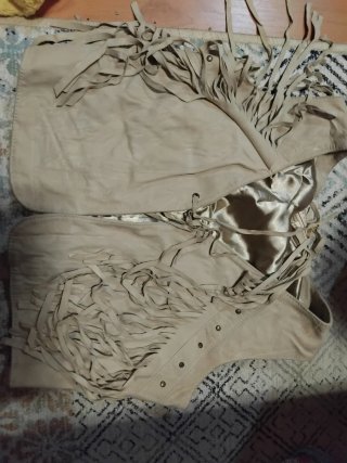 Chaleco de Piel con Flecos