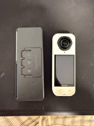 Cámara Insta360 X5