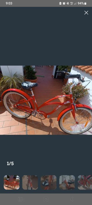 Bicicleta de paseo roja