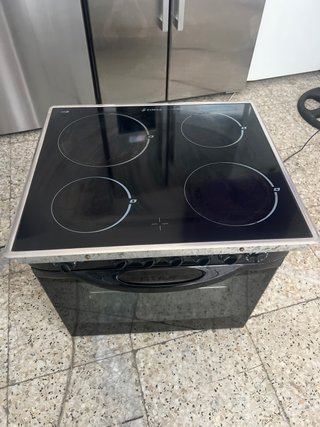 Horno con Vitrocerámica Edesa