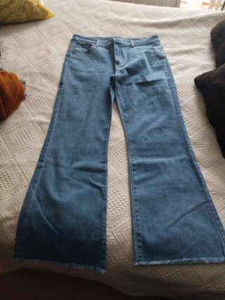 Pantalón Vaquero Campana Talla 48 sin marca