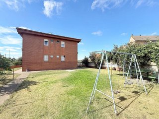 Chalet en venta en La Chantría - La Lastra en León