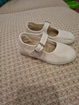 Merceditas Blancas Talla 26