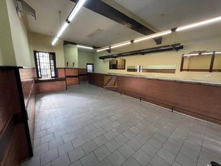 Local comercial en alquiler en Tenderina Alta - Fozaneldi en Oviedo