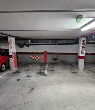 Garaje en venta en Cambre