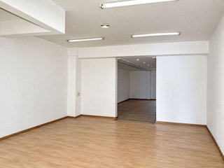 Local comercial en venta en Zona Teatro Campoamor en Oviedo