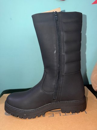 Botas Negras de Caña Alta