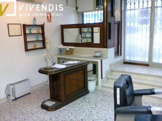 Local comercial en venta en Instituts - Universitat en Lleida