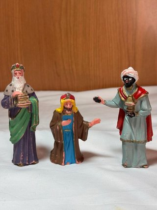 Figuras de los Reyes Magos para Belén