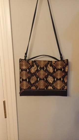 Bolso con estampado animal