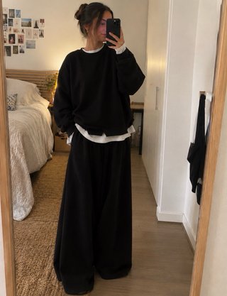Conjunto de Sudadera y Pantalón Negro