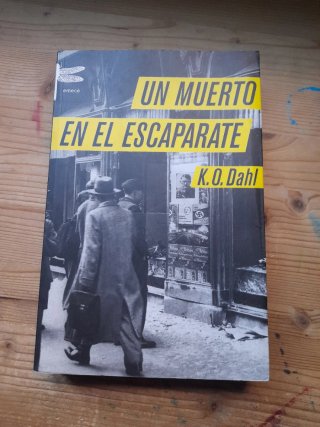 Un muerto en el escaparate