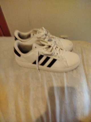 Zapatillas adidas Blancas y Negras