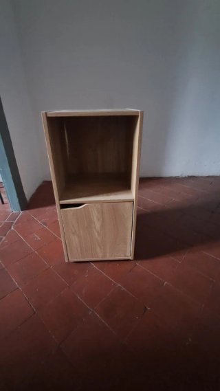 Mesita Auxiliar de Madera