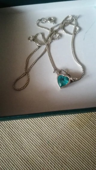 Cadena de Plata con Colgante Corazón Turquesa