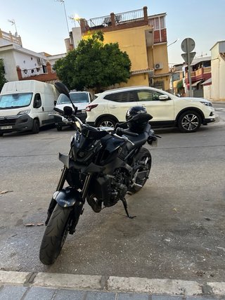 Yamaha MT-09 A2