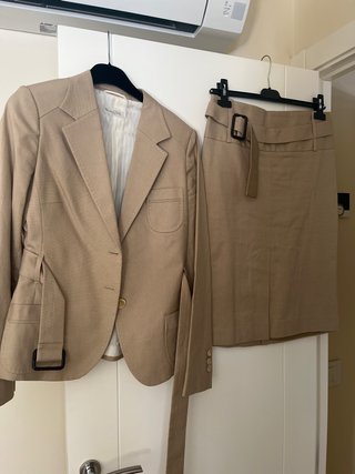 Traje Massimo Dutti Chaqueta y Falda T42