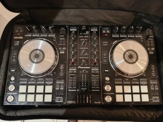Controladora Pioneer DDJ-SR