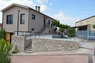 Chalet en venta en Oluges, les