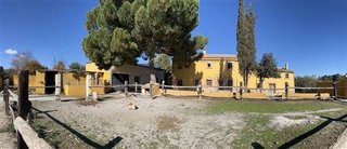 Chalet en venta en Baza