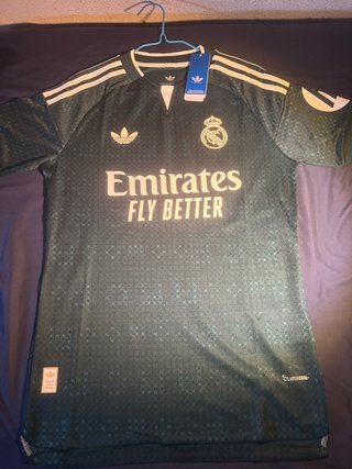 Camiseta real madrid verde