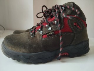 Botas de montaña Chiruca con Goretex