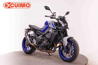 YAMAHA MT 09