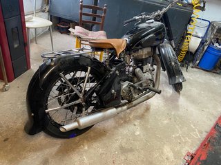 Moto Royal Enfield 500cc Años 40