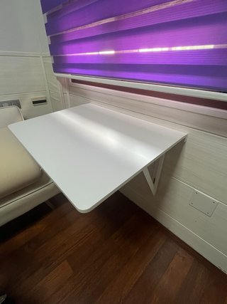 Mesa Plegable de Pared Blanca