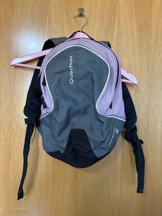 Mochila Quechua Gris y Rosa