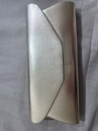 Cartera de fiesta dorada