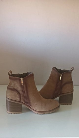 Botines Marrones con Tacón