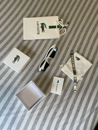 Pulsera Lacoste de acero con diseño de eslabones y