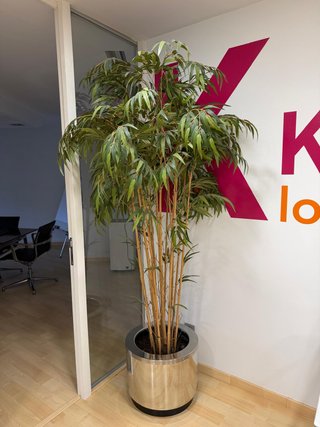 Planta Artificial Bambú con Macetero Metálico