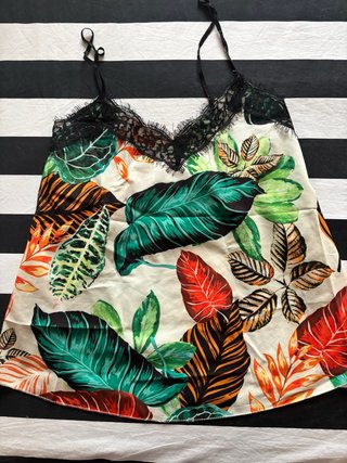 Top Lencero Estampado Tropical