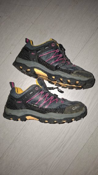 Zapatillas treking CMP talla 36 water proof