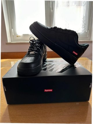 Nike Air Force 1 Low Supreme Negro Talla 37.5