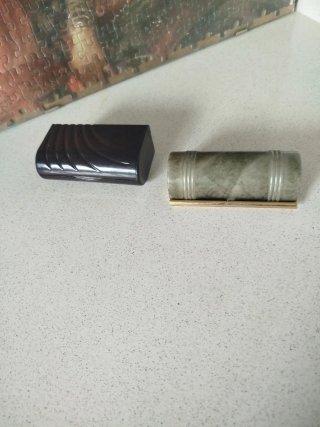 2 Estuches Antiguos para Pintalabios