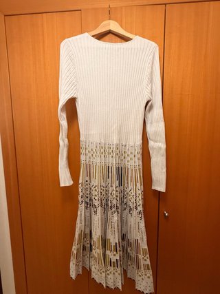 Vestido de punto con falda estampada