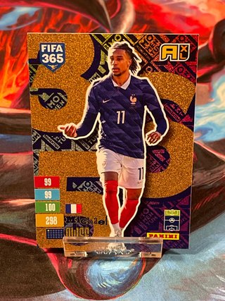 Carta Panini FIFA 365 Momentum Michael Olise