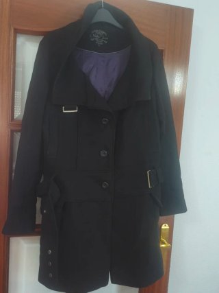 Abrigo de paño negro
