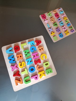 Puzzles Encajables de Madera: Abecedario y Números