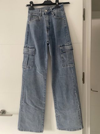 Pantalón cargo vaquero
