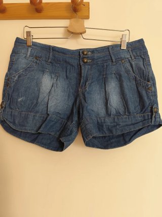 Pantalón vaquero corto azul tipo ancho mujer