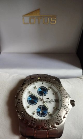 Reloj LOTUS Multifunción