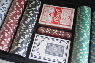 Valigetta Set poker Texano 300 fiches carte dadi