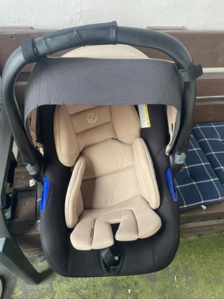 Silla de bebé 0+ con base Isofix